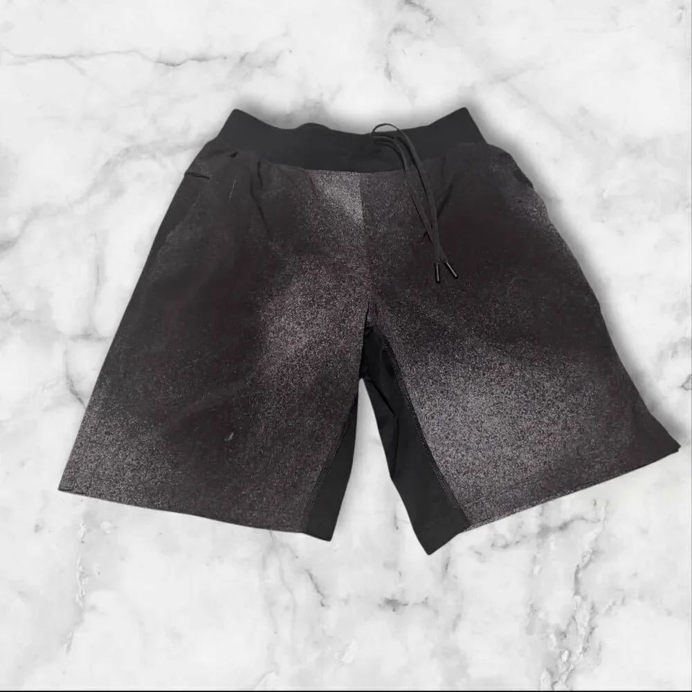 Lululemon Mens Black The Shorts Size Small